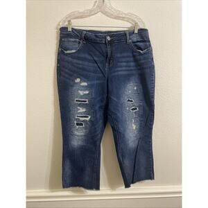 Maurices Size 18 Blue Distressed Ripped Boyfriend Cropped Jeans Denim Blue